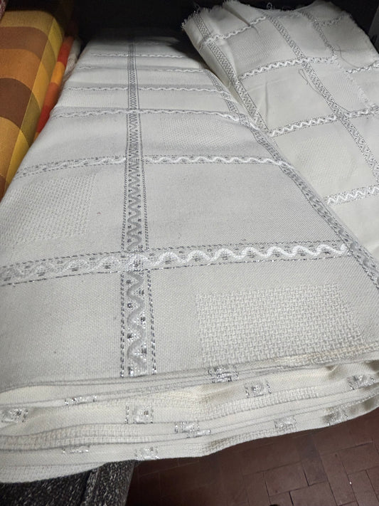 tessuto da ricamo Graziano H.150 cm. 100% Cotone - avorio con inserti Lurex
