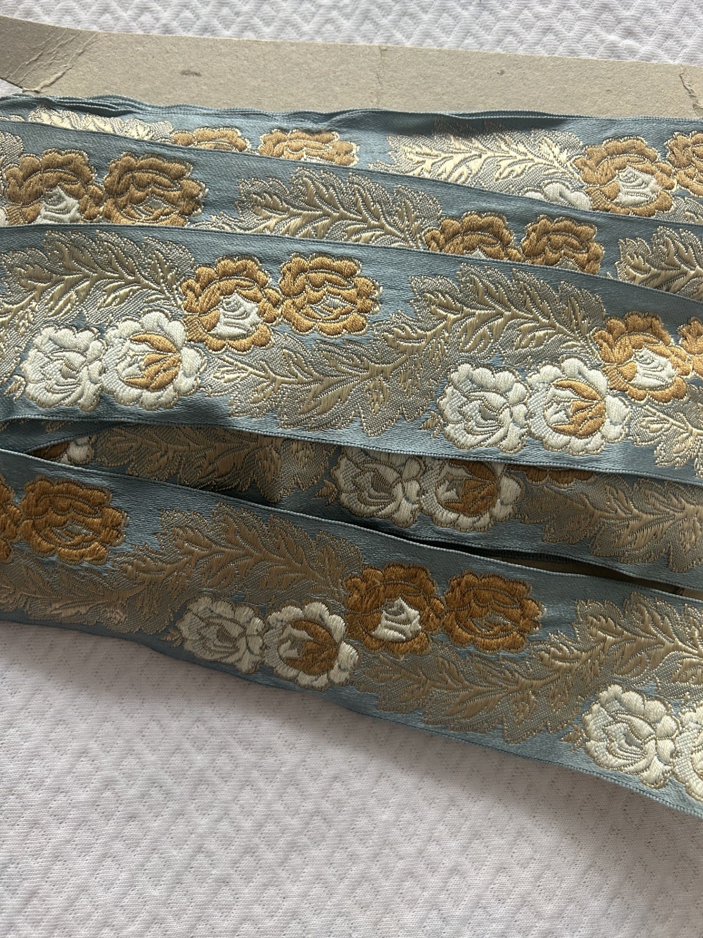 bordo decorato ricamato H. 5 CM, 50% cot. 50% viscosa
