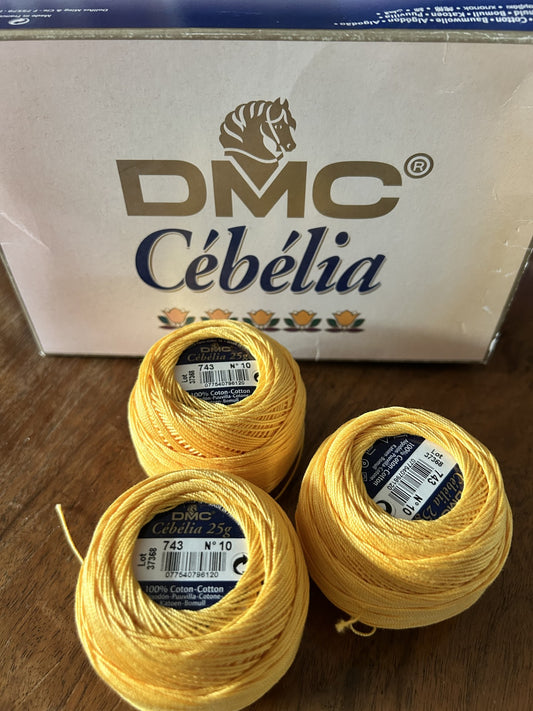 CEBELIA PURO COTONE TITOLO 10 DMC giallo COL.743 - 25 g.