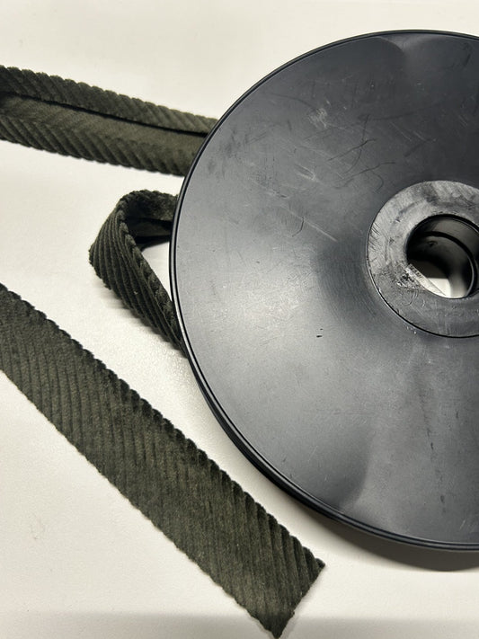 SBIECO h.2,5 cm. 100% COTONE effetto VELLUTO A COSTE col. VERDE MILITARE