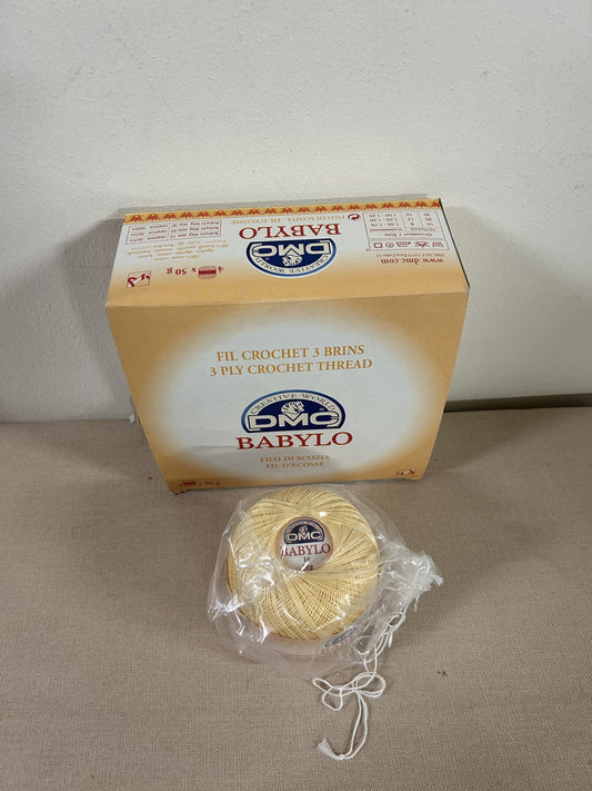 gomitolo COTONE FILO DI SCOZIA 50 g. da uncinetto BABYLO N.10 giallo COL. 745, DMC