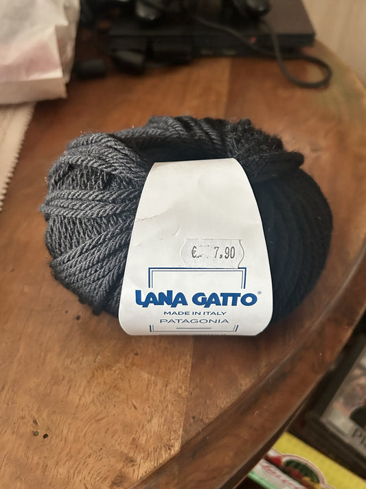 gomitolo di LANA "PATAGONIA" COL. NERO 10008, LANA GATTO