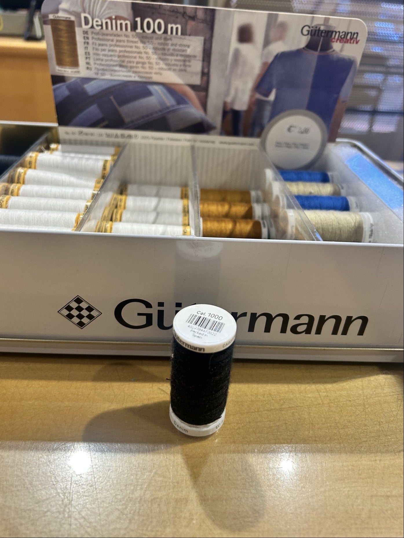 FILO DA CUCIRE DENIM 100% POLIESTERE N.100 (spola 250 mt.) COL. NERO 1000, GUTERMANN