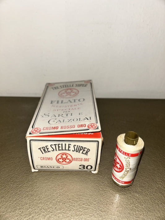 SCATOLA INTERA CONT. 12 SPOLE FILO MEDIO COL. BIANCO NUMERO 30, Cucirini Tre Stelle